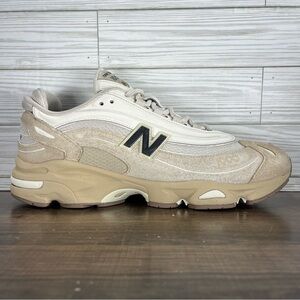 New Balance 1000 Beige White Shoes - Men’s 11 - Women’s 12.5